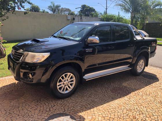 TOYOTA HILUX 3.0 SRV TOP 4X4 CD 16V TURBO INTERCOOLER DIESEL 4P AUTOMÁTICO TOYOTA HILUX 3.0 SRV TOP 4X4 CD 16V TURBO INTERCOOLER DIESEL 4P AUTOMÁTICO